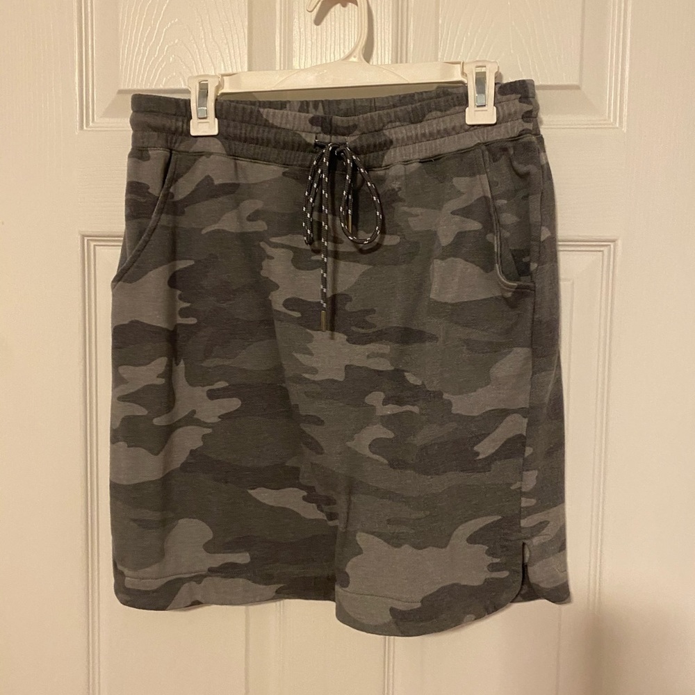 Camo skirt